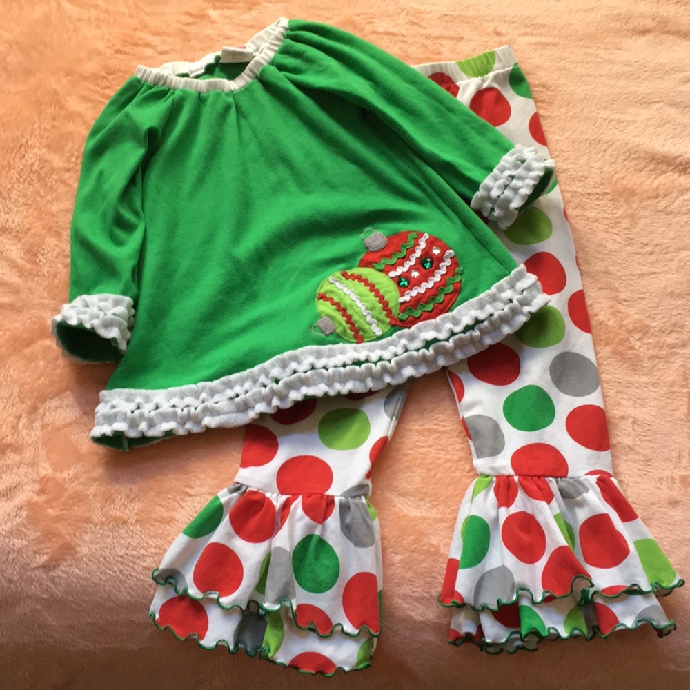 Molly & Millie girls Christmas outfit sz 4T